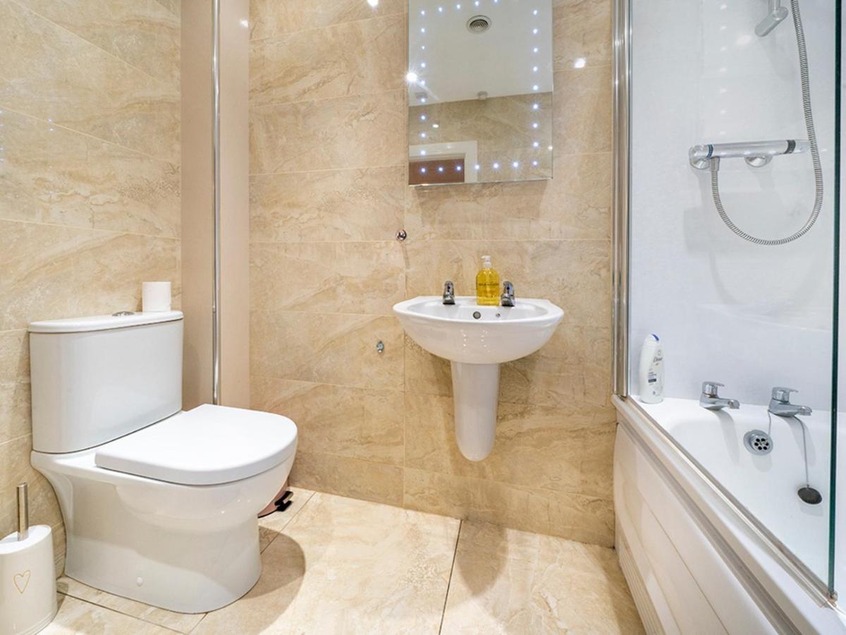 Pass The Keys Stunning 3 Bedroom Apt Leafy South Belfast With Lots Nearby ภายนอก รูปภาพ